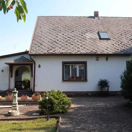 In Siofok/balaton 19703 Nyaraló Balatonszabadi Fürdőtelep