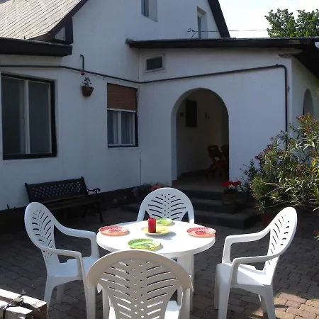 In - Balaton 19703 펜션