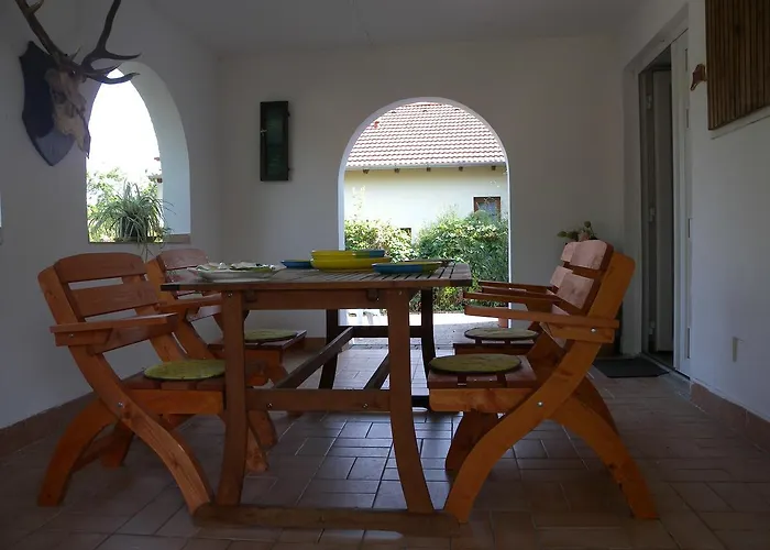 In - Balaton 19703 別荘